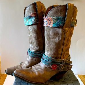 Beautiful Durango Women’s Cowgirl Boots